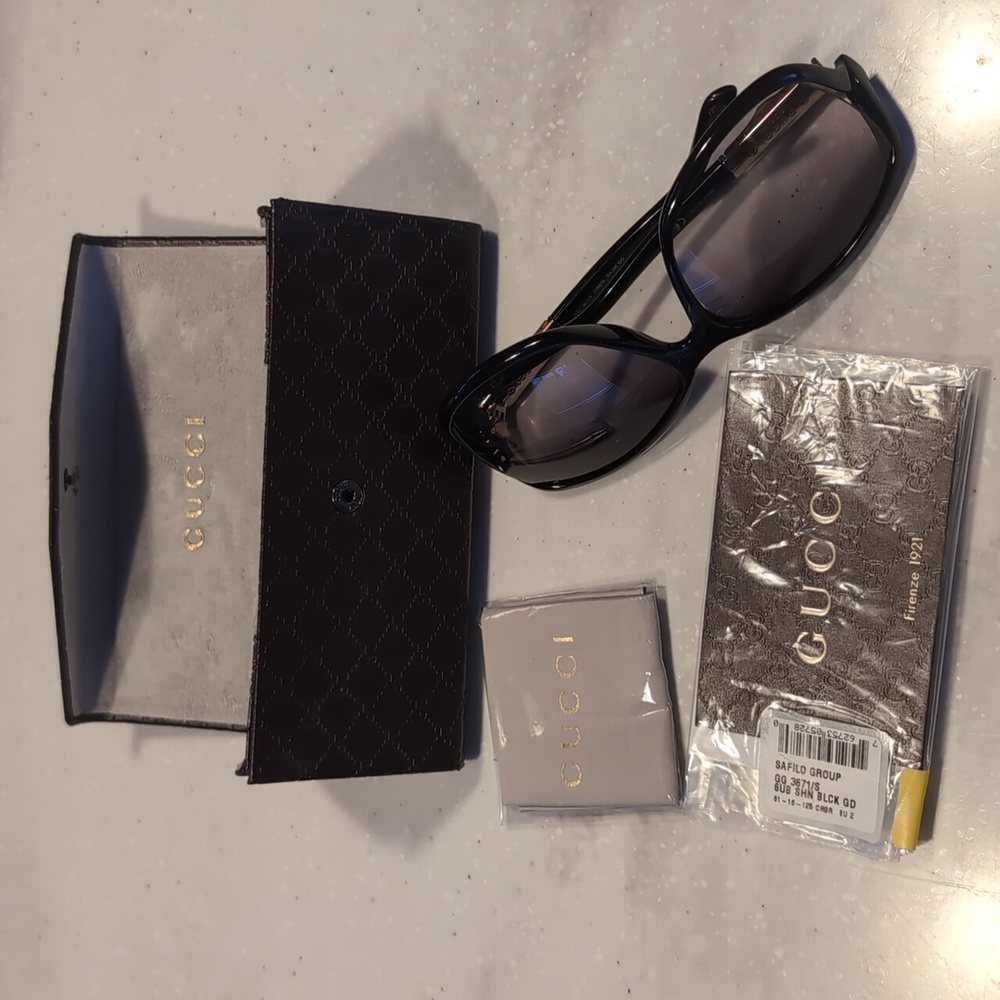 Gucci women's sunglasses bamboo accent